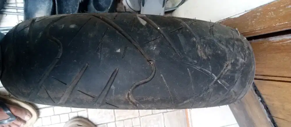 BAN MOTOR COPOTAN 140-70-17 irc
