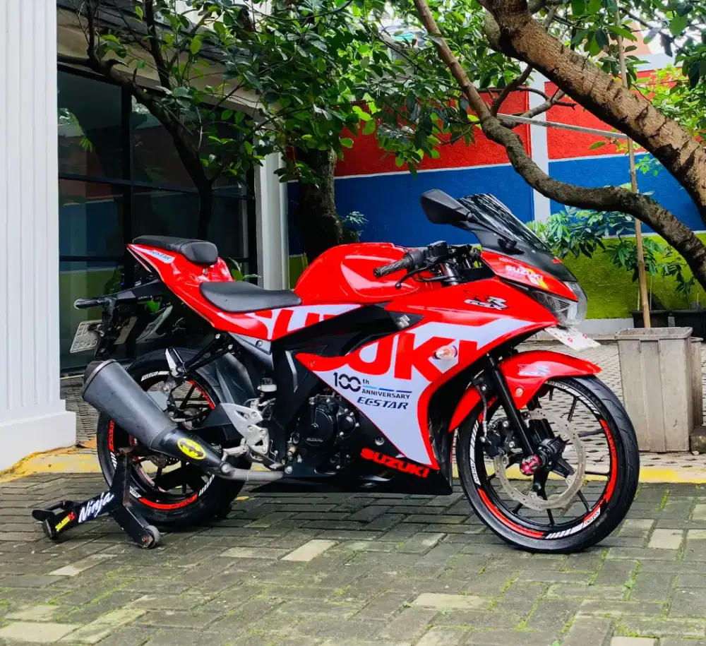 Suzuki GSX 150 R