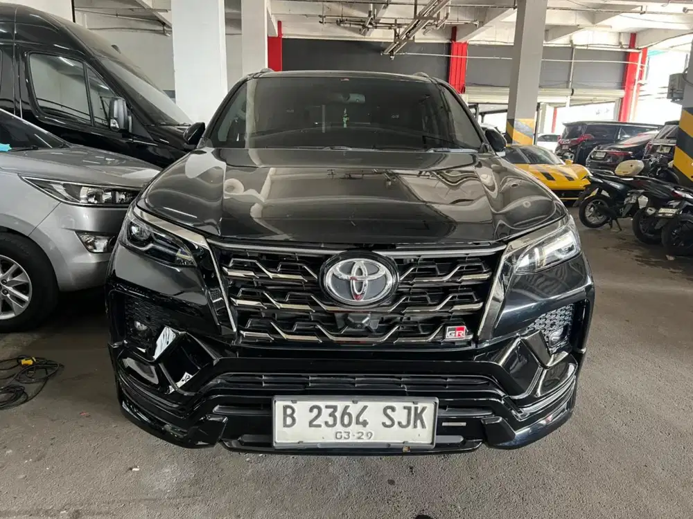TOYOTA Fortuner VRZ GR-S 2.8 2024