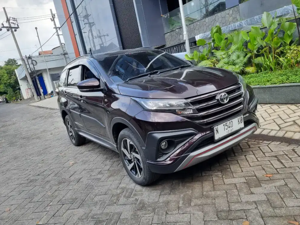 TOYOTA 1.5 RUSH S TRD A/T 2018 UNGU