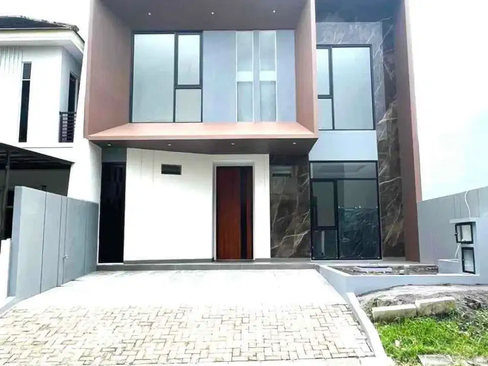 BARU GRESS‼️Rumah Siap huni di Citraland Surabaya