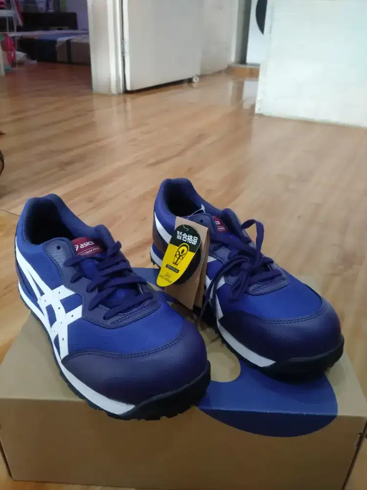 sepatu safety keren