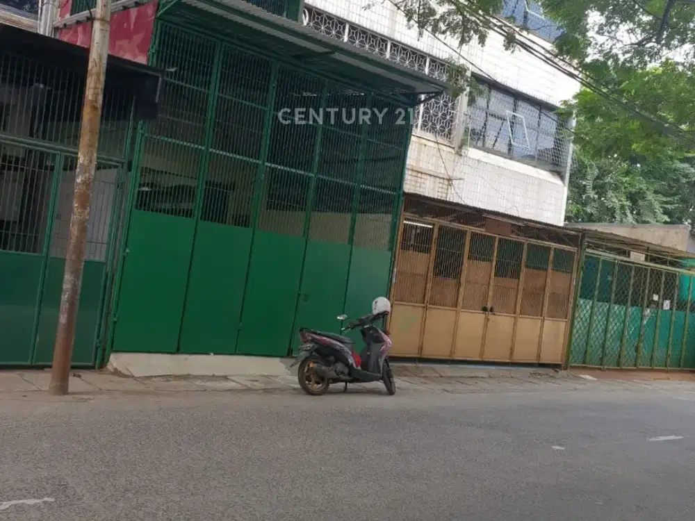 Ruko Jelambar 4 Lantai Strategis Jalan WIjaya Kusuma Jakarta Bara