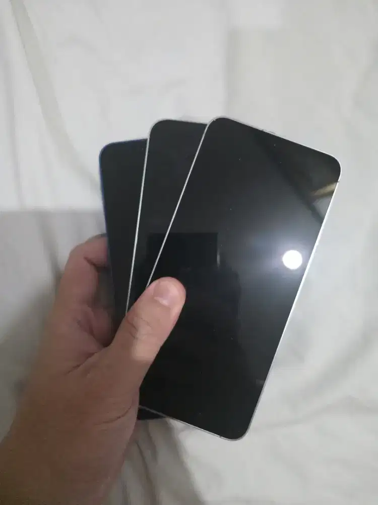 Samsung S25 12/512gb SEIN Juni 2026