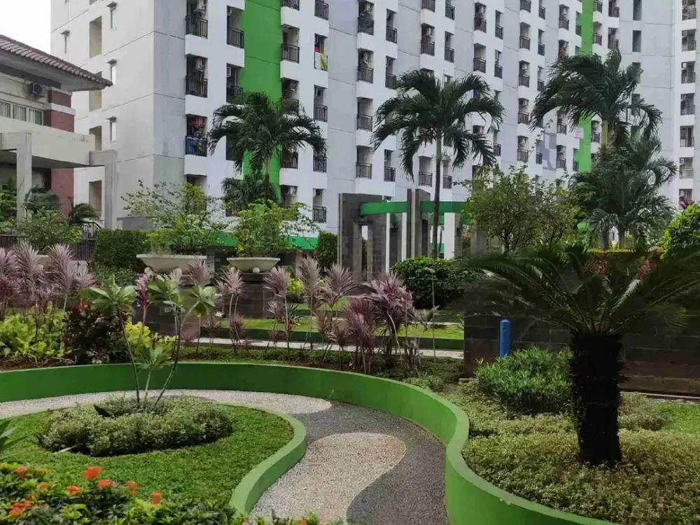 Di jual cepat apartemen Green lake view