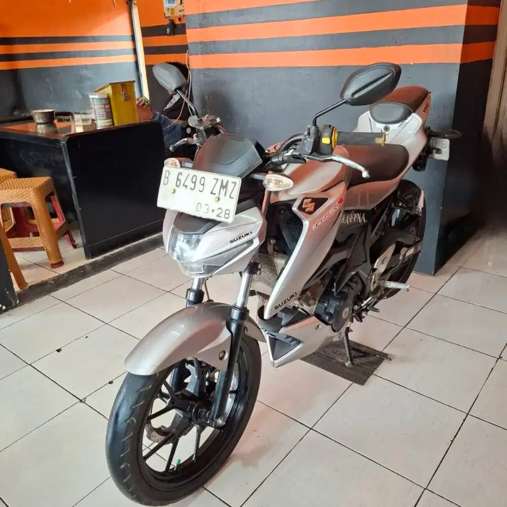 Suzuki GSX S taun 2017