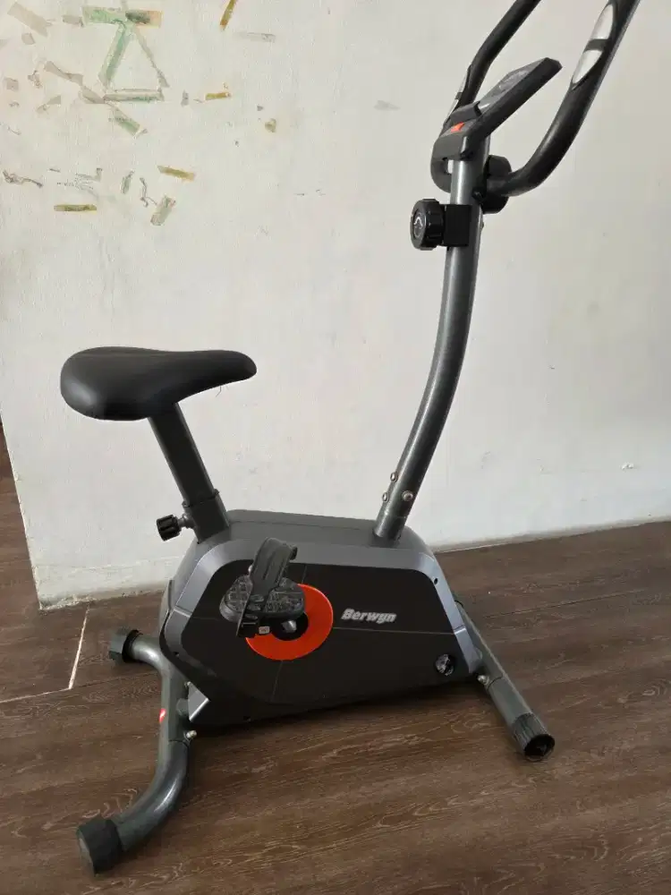 Sepeda Statis Fitness Berwyn