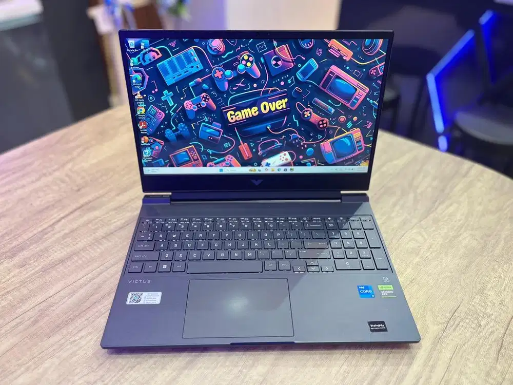 LIKE NEW SEPERTI BARU HP GAMING VICTUS 15