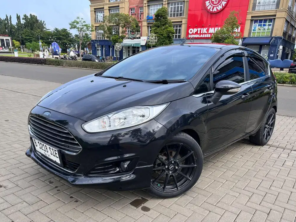 Ford Fiesta 1.5 S Automatic 2014 Hitam