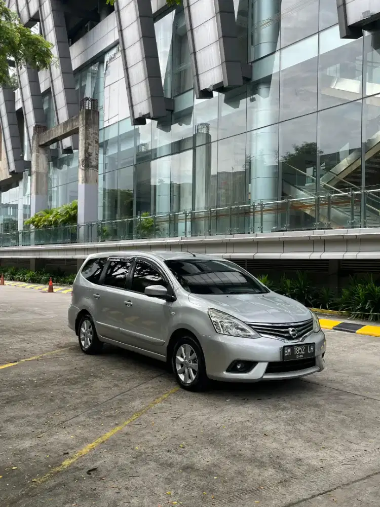 GRAND LIVINA 1.5 XV 2013