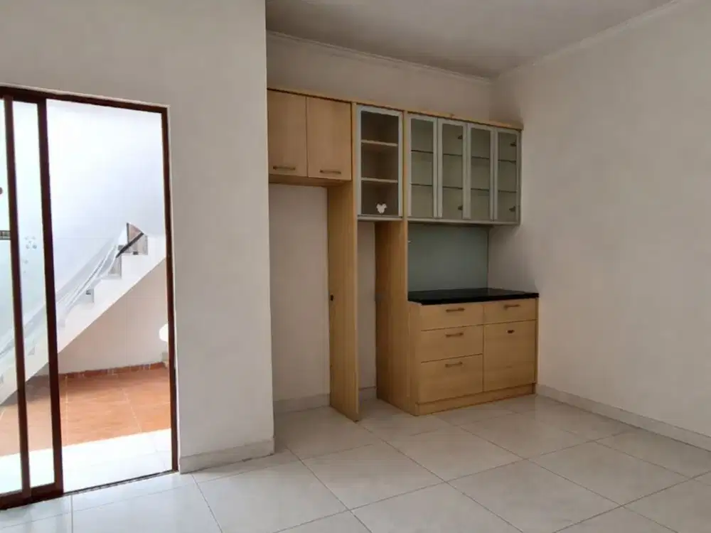 Rumah Premium Siap Huni di Cluster Jakarta Garden City Cakung - Full Renovasi