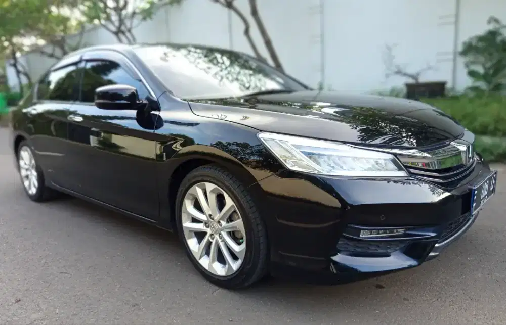 Honda New Accord 2.4 VTIL AT 2016 Hitam Istimewa Sekali Seperti Baru