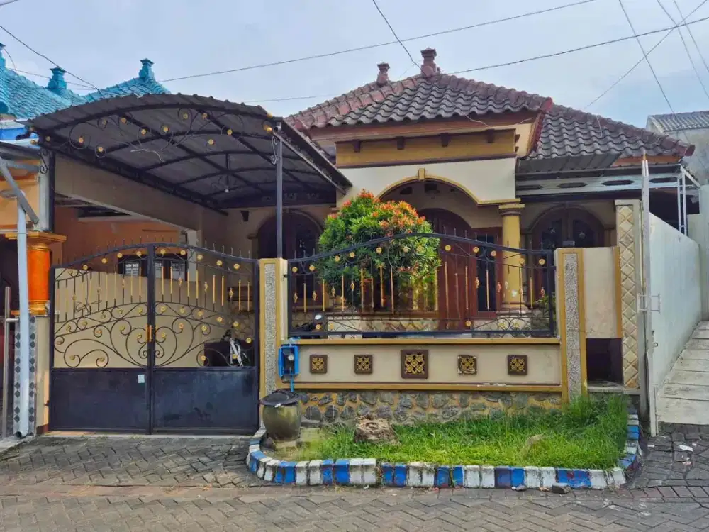 Rumah di area jalan Tata Surya dekat Kampus Unisma