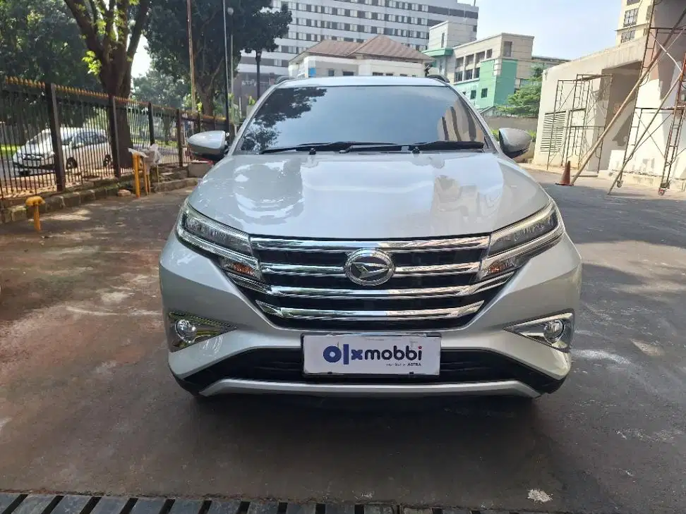 DP MURAH Daihatsu Terios 1.5 R Bensin-AT 2022 Silver CKZRB