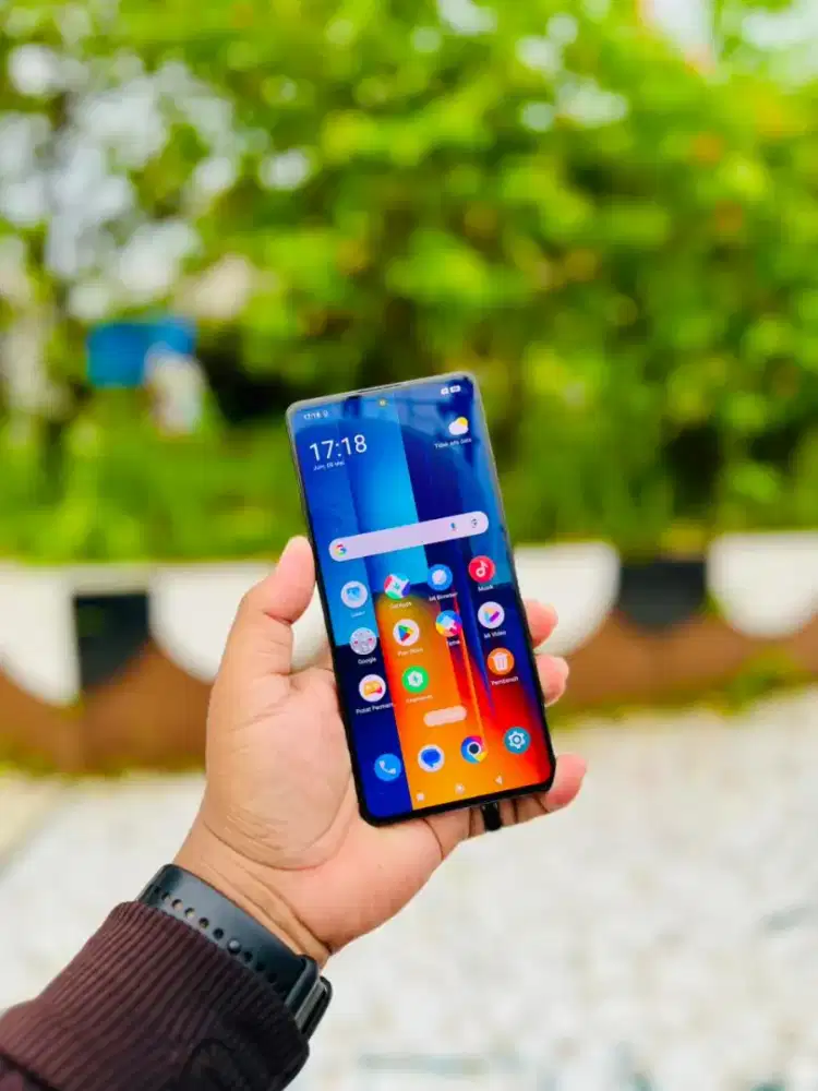 Poco M6 Pro 8/256 Hp casan 33 watt semuanya aman Orian Mulusss