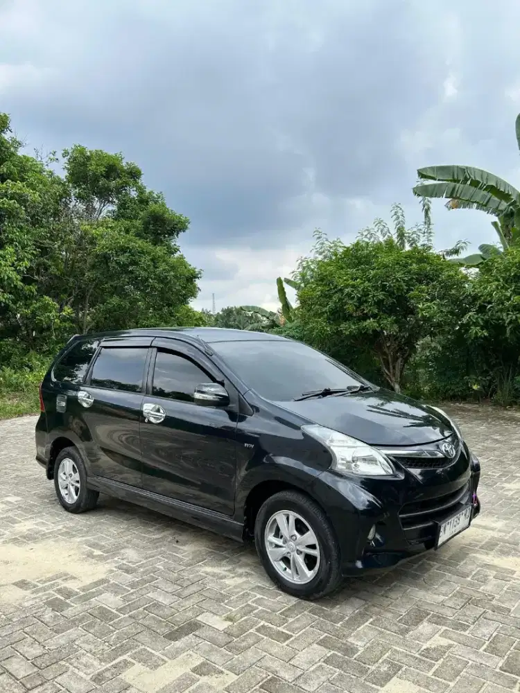 AVANZA VELOZ 2012 MT