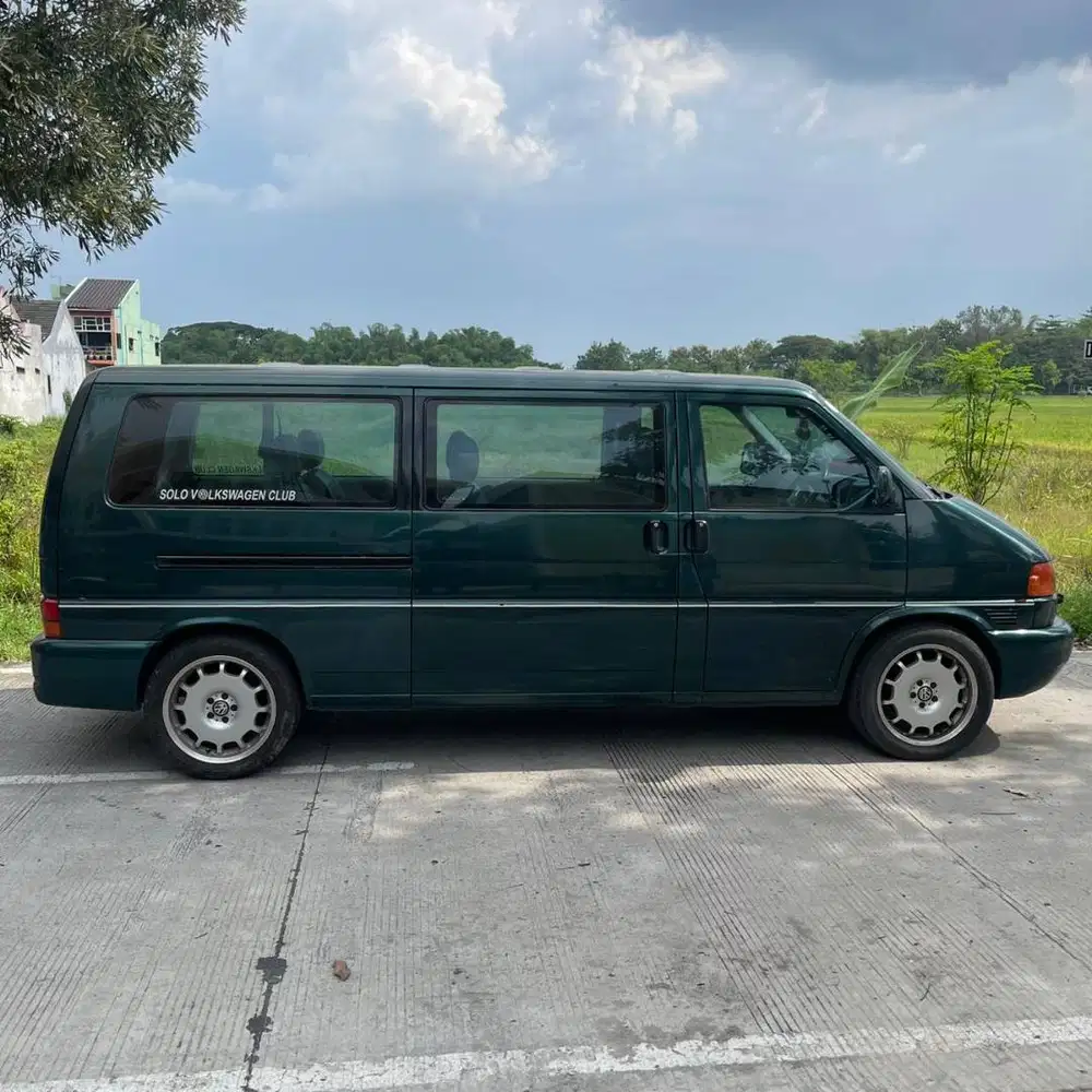 VW Caravelle Long Wheel Base Matic Automatic LWB Bahan Campervan