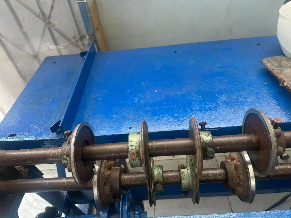 Mesin slitter / creasing / glissing industri