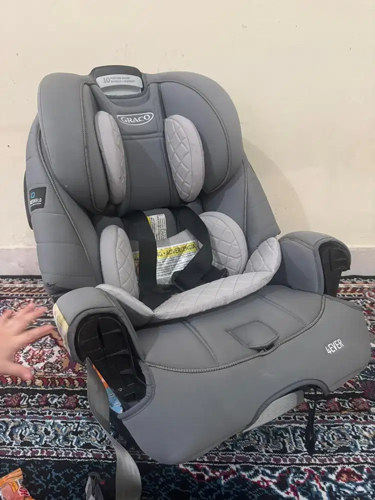 Preloved carseat / carseat bekas brand GRACO 4ever