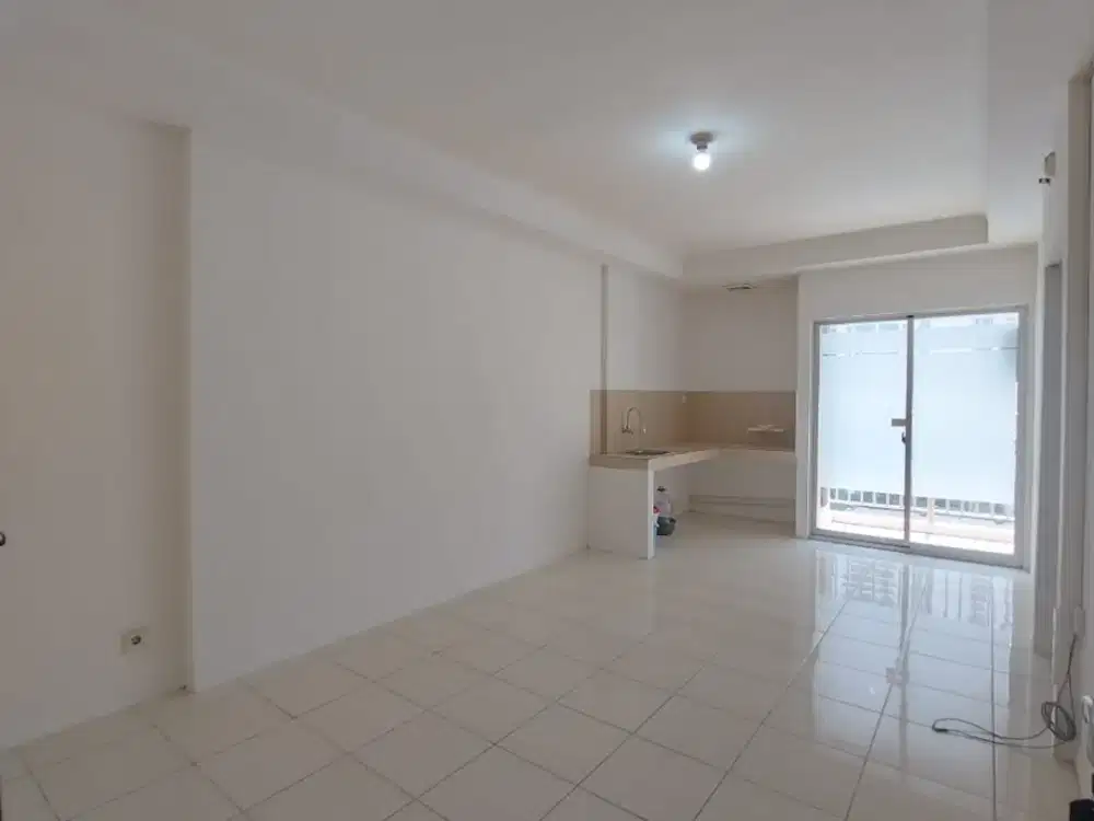 3BR Unfurnished Apartemen Mediterania Garden Residences 2 - Mall Central Park