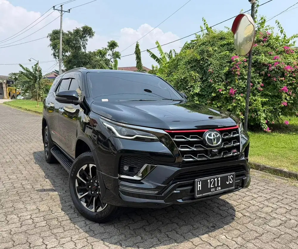 Fortuner Vrz TRD 2021 Solar Matic Facelift 2021 LOW KM FULL ORI !