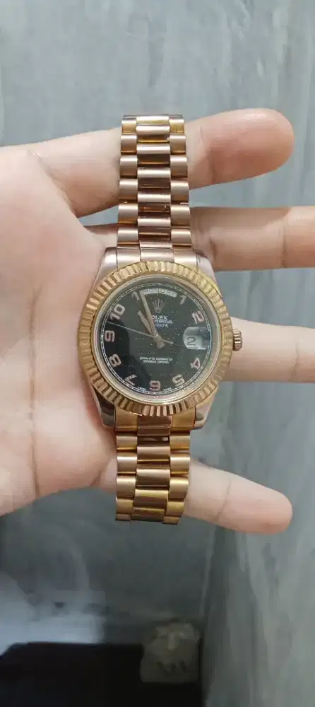 Jual jam tangan rolex minus mati, cod area banjarmasin harga 300 nego