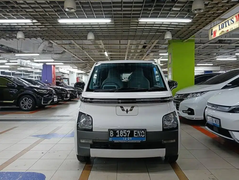 Wuling AirEV STD 2024 range 300Kilometer