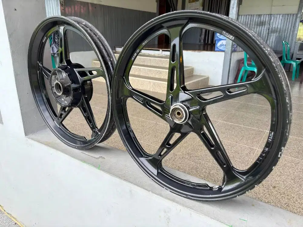 Di jual..Velg bintang jupiter z/mx