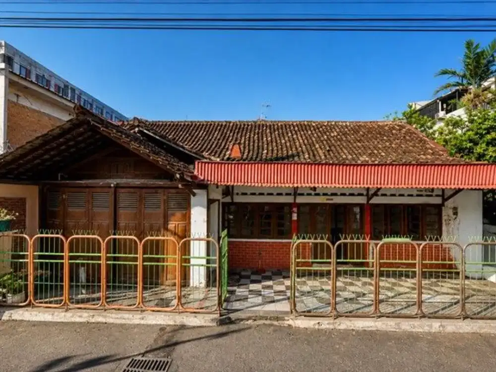 Rumah Super Strategis di Jalan Sosrowijayan Jogja Area Malioboro, Sangat Cocok untuk Guest House/Hotel