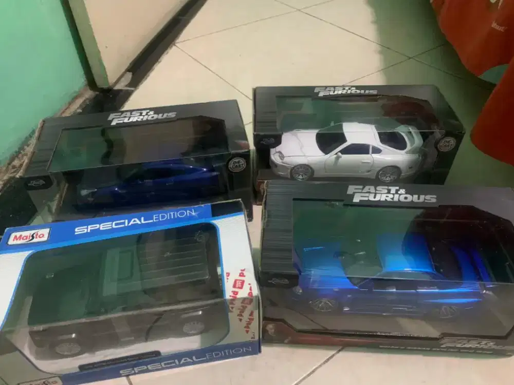Diecast skala 1:24 mainan fast furious series Jada Toys nissan toyota