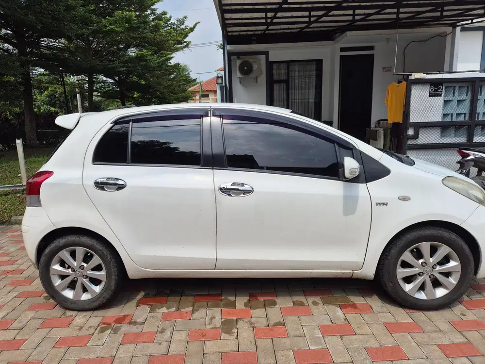 Toyota Yaris 2011 Bensin