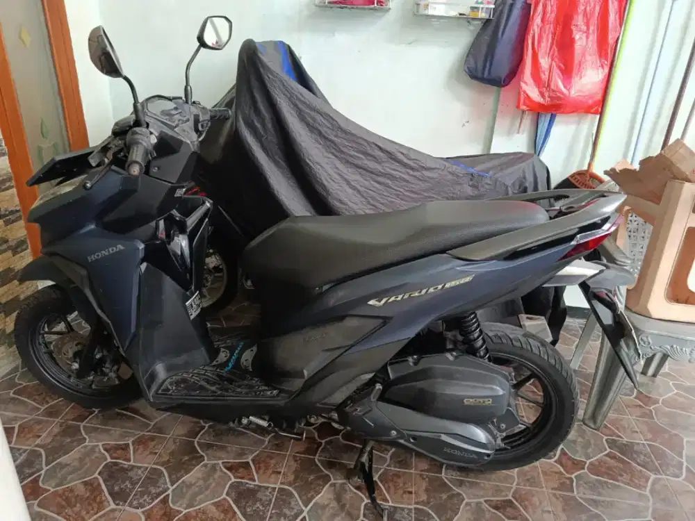 Honda Vario 125 warna Biru Matte 2019