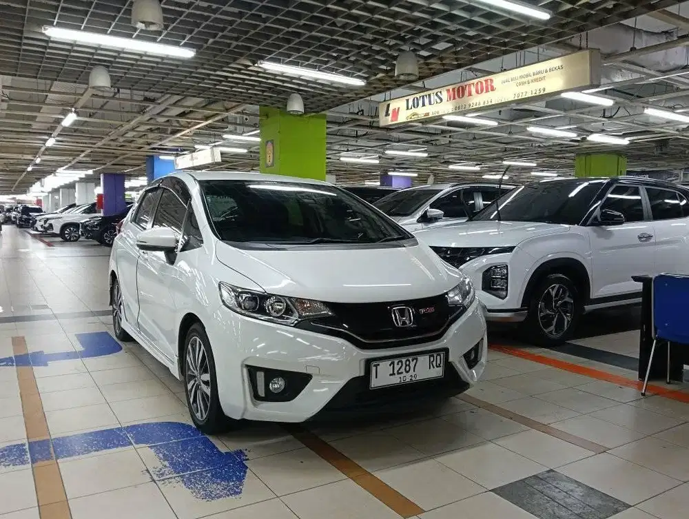 Honda Jazz RS 1.5 Automatic 2014