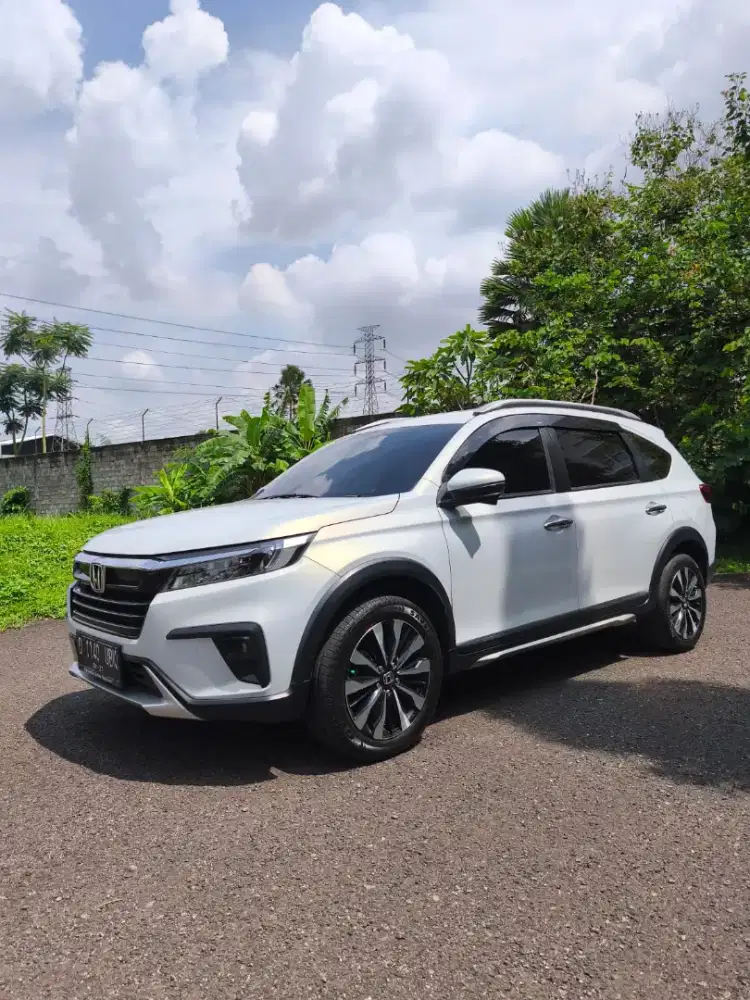 BRV PRESTIGE SENSING CVT MATIC 2022