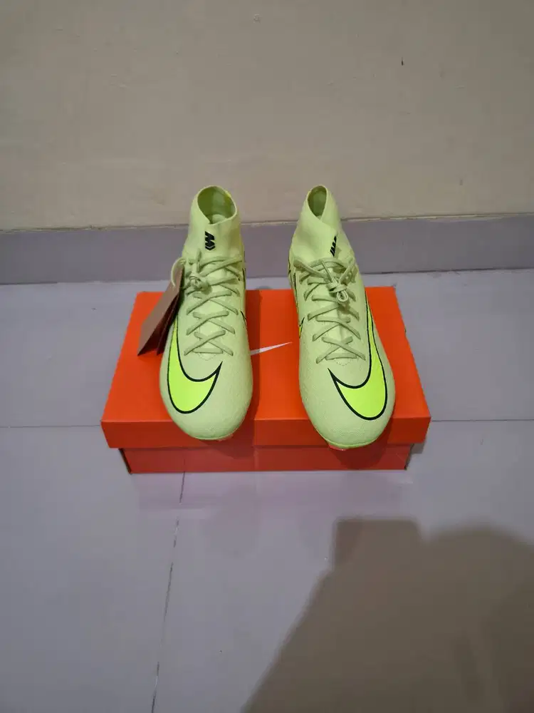 Sepatu bola nike mercurial superfly 10 academy fg