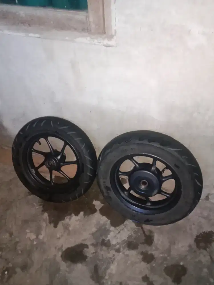 Dijual velg r12