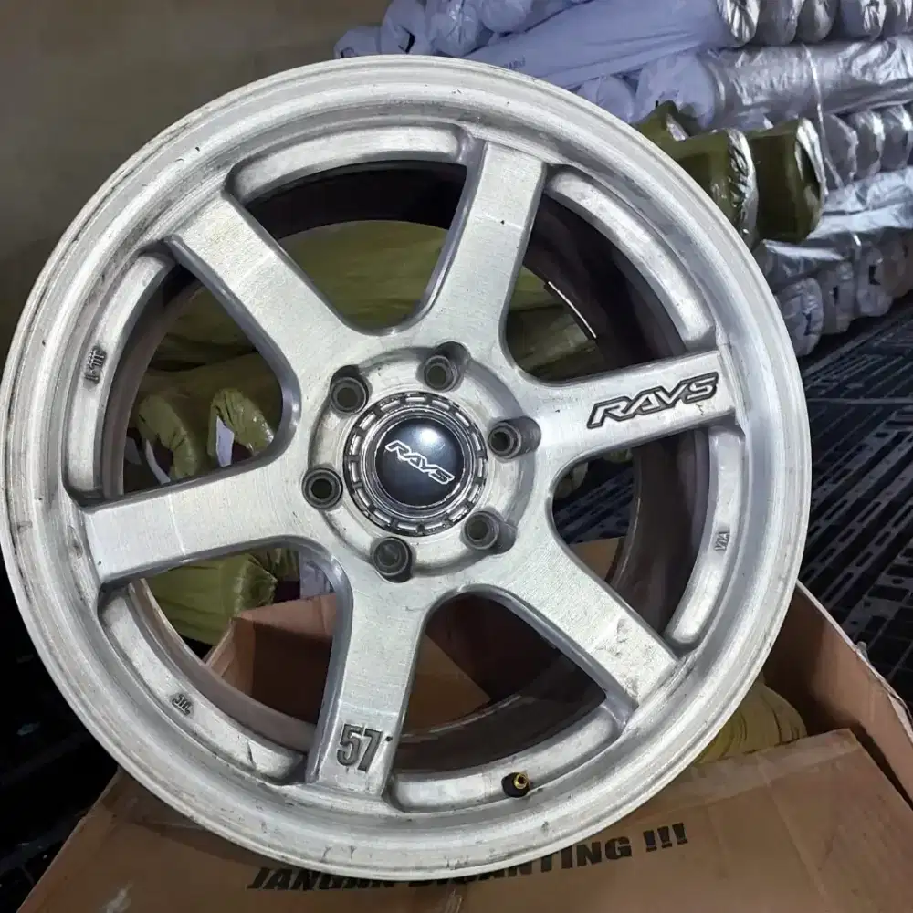 Pelk Pajero sport Dakar rays