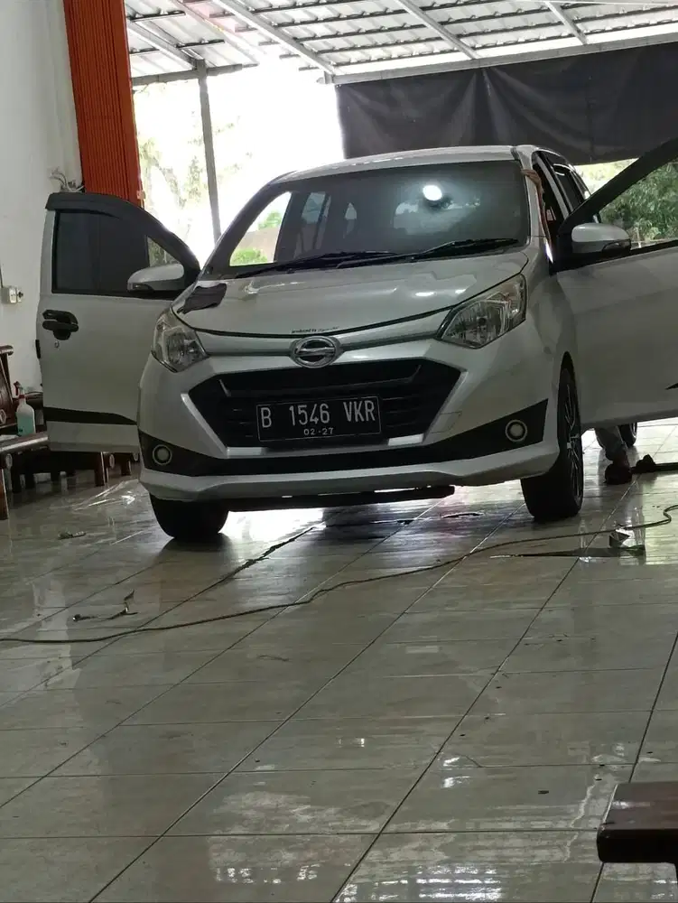 Over kredit mobil sigra matic 85jt siap pakai