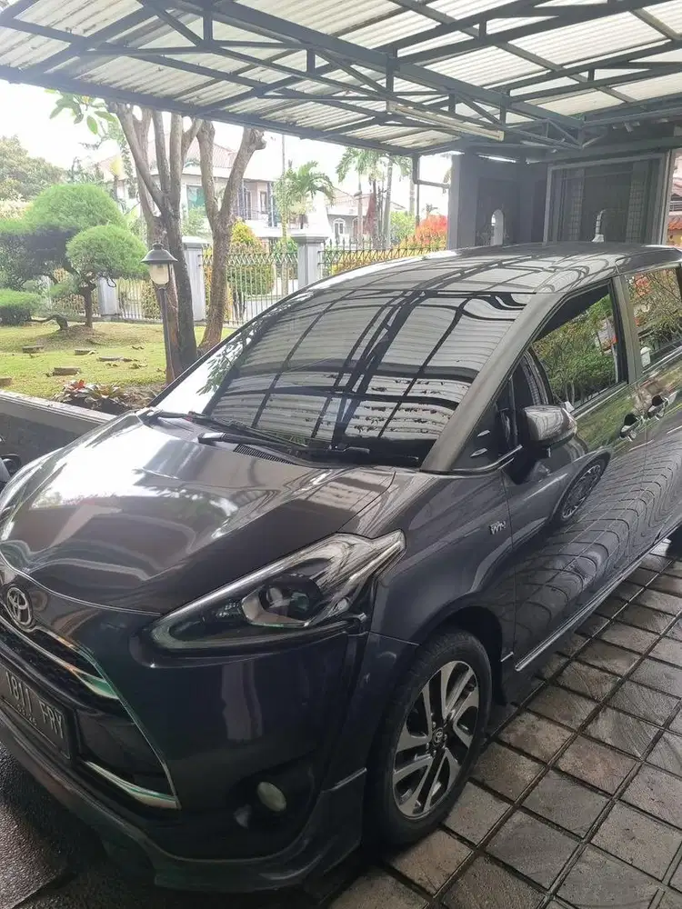Cash toyota sienta Q matic terawat kondisi baik