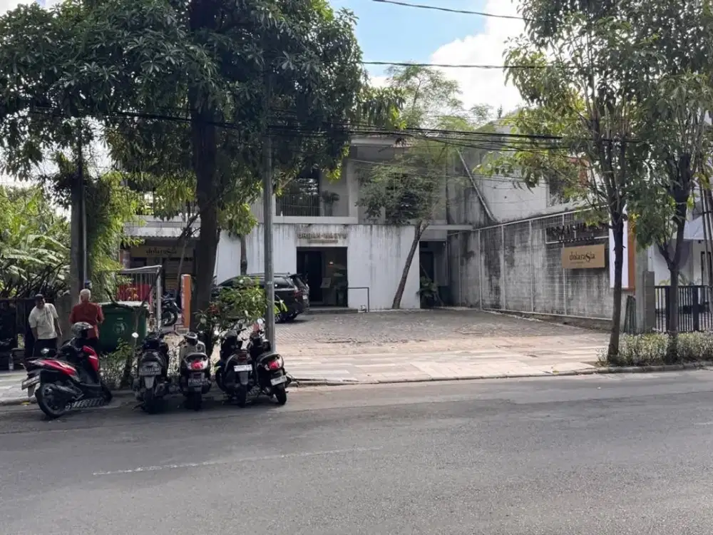 Tempat Usaha Raya Dharmahusada  Double WayStrategis*Ada lahan Parkir