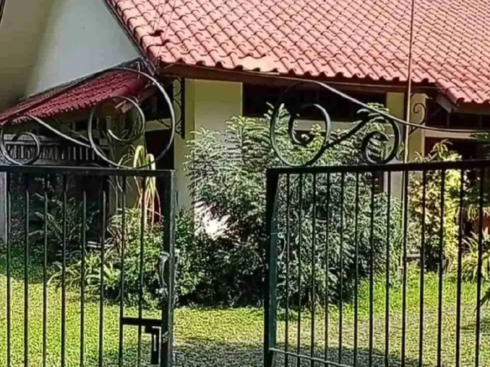 Di Jual Rumah Luas tanah 2000 meter