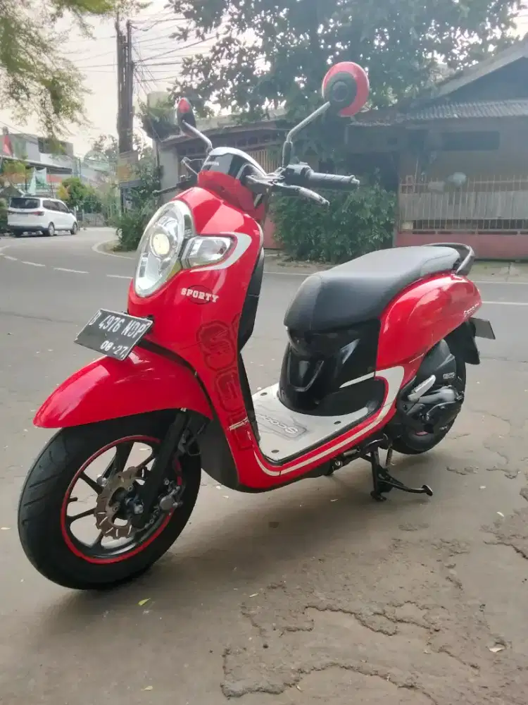 HONDA SCOOPY CBS ISS 2017 MESIN OK