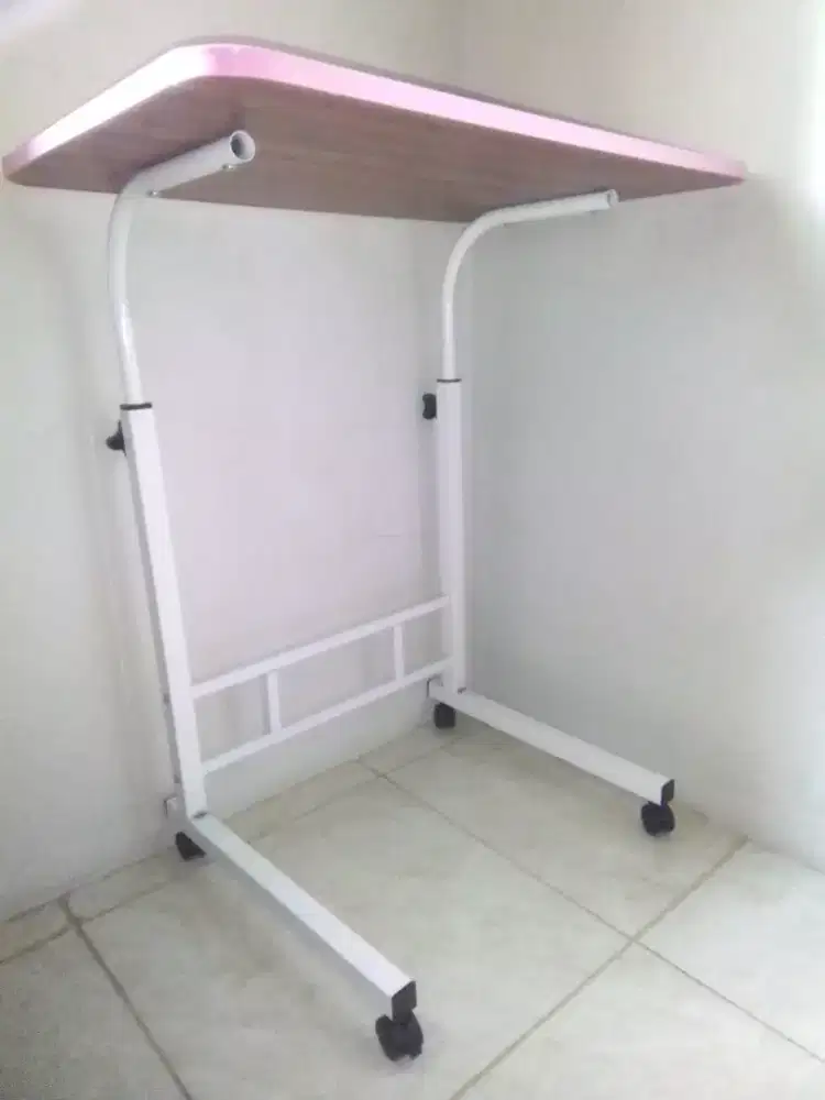 Meja laptop portable