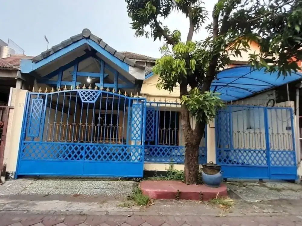 Rumah Mojoklanggru , Carport : 2 mbl Hadap : barat
