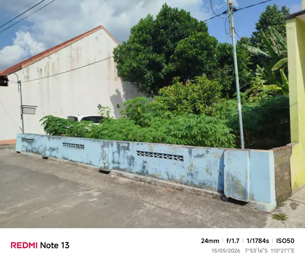Tanah pekarangan di dekat jalan Parangtritis