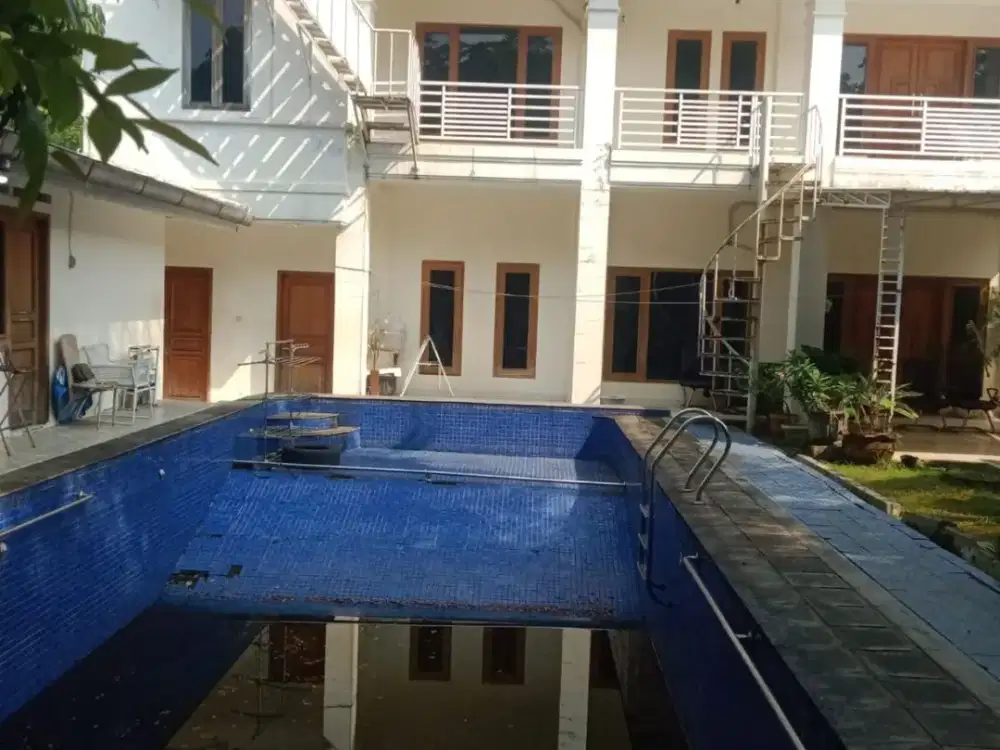 Rumah Mewah Sentul City Ada Kolam Renang LT 684 m² Proses SHM Harga 6 Miliar