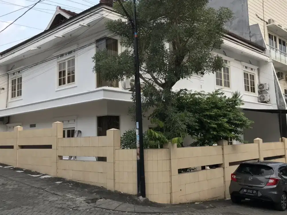 Rumah 6 Kamar Di Perumahan Titi Bumi Dekat Sekolah Tinggi Pertanahan