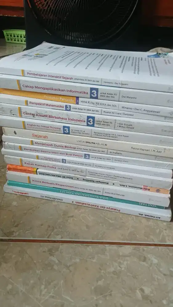 1 paket buku bekas kelas XII IPA Kurikulum Merdeka