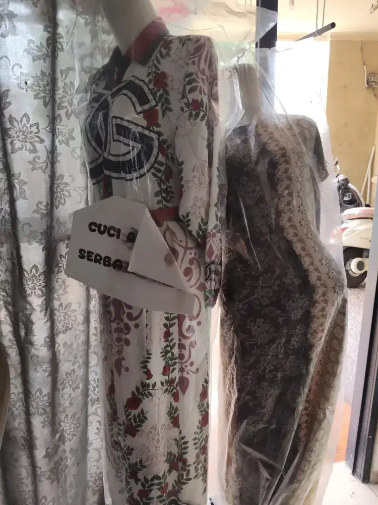 Baju muslim dan baju santai