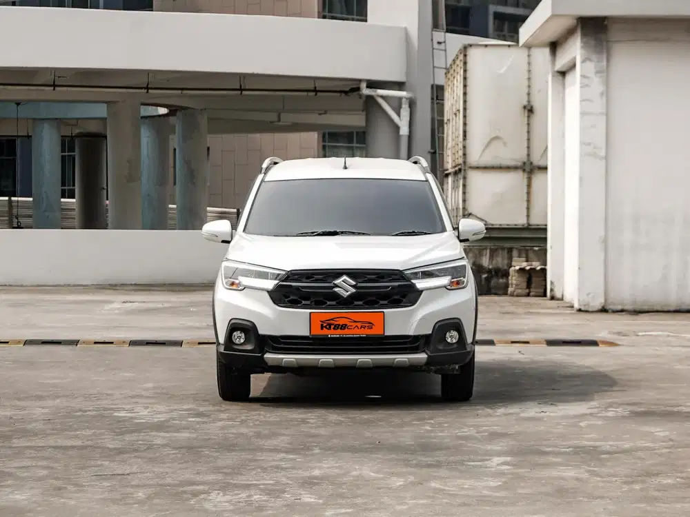 Dp 18Jt, SUZUKI XL7 BETA HYBRID 1.5 MATIC 2023 PUTIH